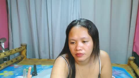 Snapshot of urpinay_singlemother chatting on March 18, 9:51 pm urpinay_singlemother online show from March 18, 9:51 pm