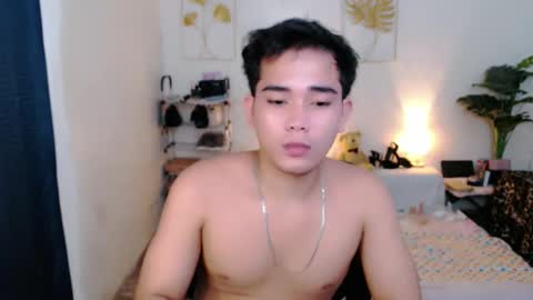 urpinoy_cummer online show from November 19, 2:06 pm