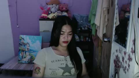 Snapshot of urpreciouspinayxxx chatting on March 4, 2:17 am hi im kim online show from March 4, 2:17 am