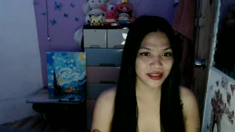 Snapshot of urpreciouspinayxxx chatting on July 18, 12:09 pm hi im kim online show from July 18, 12:09 pm