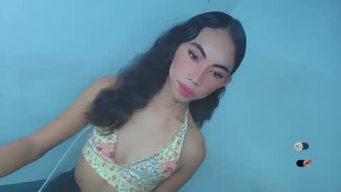 urpretty_mistake online show from February 11, 6:29 am