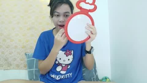 Snapshot of ursexy_pinay_skinny chatting on September 19, 5:31 am im jenny online show from September 19, 5:31 am