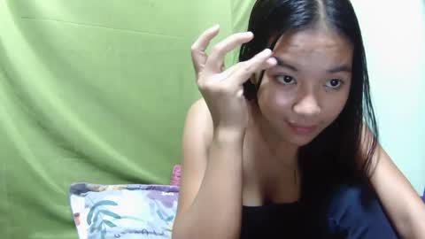 Urskinnygirl4u18 - ROSE ROOM online show from March 9, 4:49 am