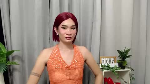 Snapshot of ursweet_amber7 chatting on July 7, 7:23 am ursweet_amber7 online show from July 7, 7:23 am