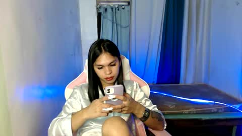 ursweet_zeviixx online show from March 10, 8:23 pm