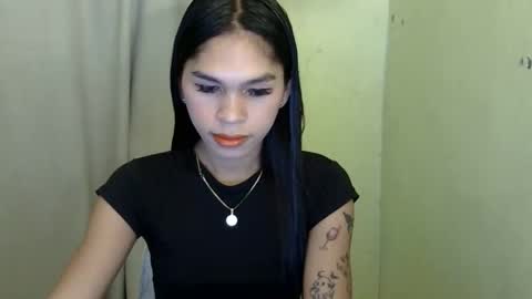 ursweet_zeviixx online show from December 4, 8:34 am