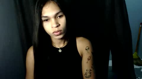 ursweet_zeviixx online show from February 26, 11:09 am