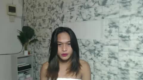 ursweetchesax online show from February 8, 5:55 am