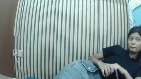 Snapshot of ursweetereca18 chatting on April 30, 5:47 am ERECA online show from April 30, 5:47 am