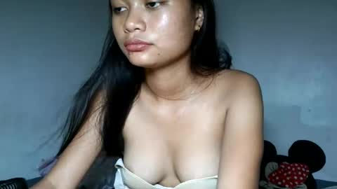 Snapshot of ursweetereca18 chatting on May 15, 8:38 pm ERECA online show from May 15, 8:38 pm