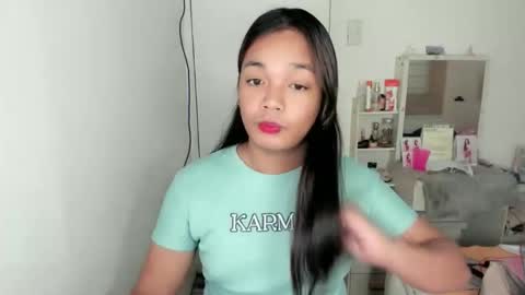 ursweetrica69 online show from May 30, 12:41 am