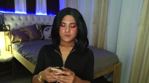 urts_hugecock online show from February 4, 6:25 pm