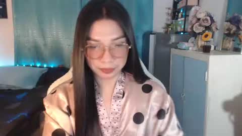 Ashley Kate Mateo Gray online show from March 20, 10:20 am