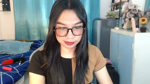 Ashley Kate Mateo Gray online show from June 12, 8:02 am