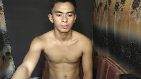 Snapshot of urwild_fuckerxx chatting on March 7, 8:55 am urwild_fuckerxx online show from March 7, 8:55 am