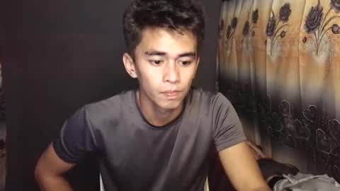 Snapshot of urwild_fuckerxx chatting on March 29, 9:20 am urwild_fuckerxx online show from March 29, 9:20 am
