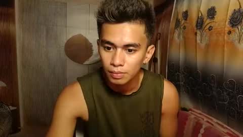 Snapshot of urwild_fuckerxx chatting on April 21, 8:42 am urwild_fuckerxx online show from April 21, 8:42 am