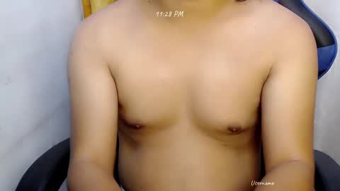 Snapshot of urwildpinayxxx chatting on February 28, 4:20 pm melody online show from February 28, 4:20 pm