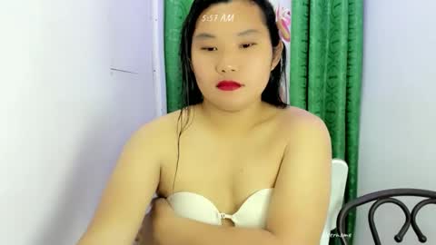 Snapshot of urwildpinayxxx chatting on October 5, 9:56 pm melody online show from October 5, 9:56 pm