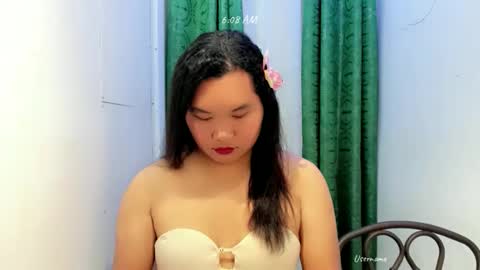 Snapshot of urwildpinayxxx chatting on October 6, 10:07 pm melody online show from October 6, 10:07 pm