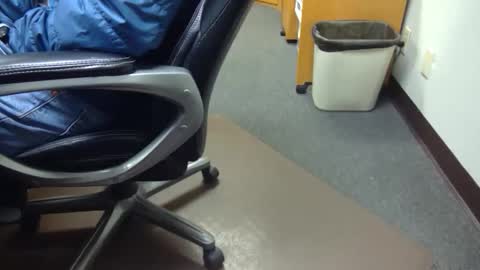 useemie online show from February 19, 7:21 pm