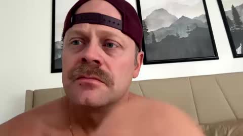 Snapshot of utah4fub4 chatting on October 10, 10:09 pm utah4fub4 online show from October 10, 10:09 pm