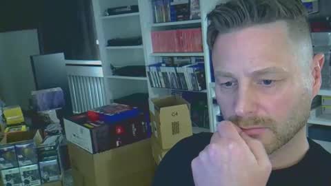 uwvvlvip online show from March 7, 9:56 pm