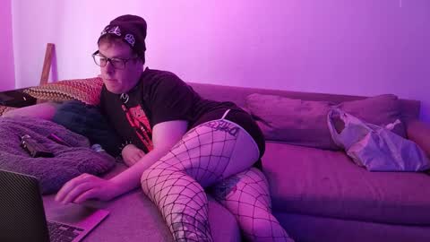 Snapshot of uzumaki239 chatting on March 3, 8:48 pm Rikki Stormgren online show from March 3, 8:48 pm