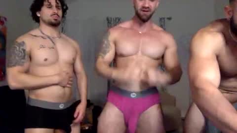 Snapshot of v4lenci chatting on October 25, 4:42 am Valenci online show from October 25, 4:42 am