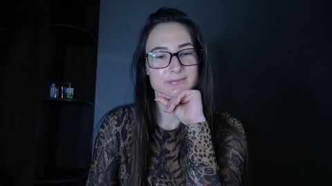 Snapshot of va_len_sea_ya chatting on March 15, 5:08 pm Valensiya online show from March 15, 5:08 pm