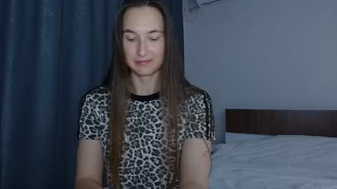 Snapshot of va_len_sea_ya chatting on June 16, 9:39 pm Valensiya online show from June 16, 9:39 pm