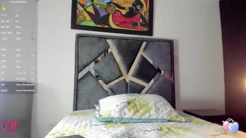 Snapshot of vahiolet_smith chatting on November 3, 3:30 am Vahiolet smith online show from November 3, 3:30 am