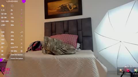 Snapshot of vahiolet_smith chatting on January 10, 3:30 am Vahiolet smith online show from January 10, 3:30 am