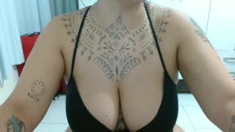 Vah Oliver online show from March 21, 9:40 pm