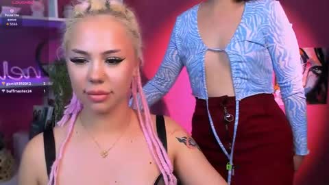 vaiolet_lovely online show from April 25, 1:41 pm