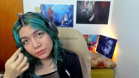 Vaiolet1314 online show from November 17, 2:39 am