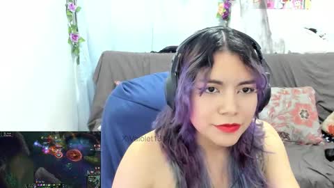 Vaiolet1314 online show from March 24, 11:21 pm