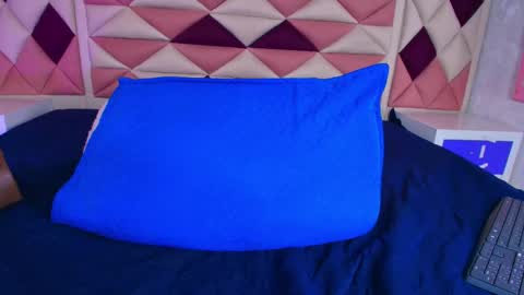 Snapshot of vale_castro1 chatting on October 30, 7:36 pm Valentina online show from October 30, 7:36 pm