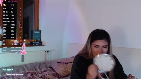 Snapshot of valen210399 chatting on September 12, 12:55 am Alisson online show from September 12, 12:55 am