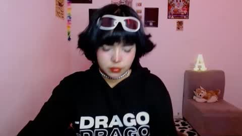 valenbeauty online show from June 3, 2:03 am