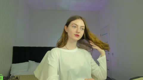 Nora online show from May 4, 11:06 am