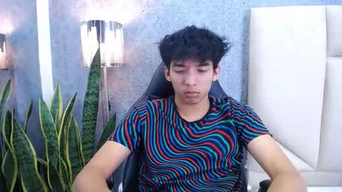 Snapshot of valenorlerot chatting on October 10, 11:53 am Valenor online show from October 10, 11:53 am
