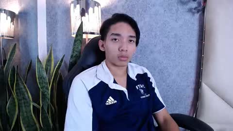 Snapshot of valenorlerot chatting on October 16, 5:08 am Valenor online show from October 16, 5:08 am