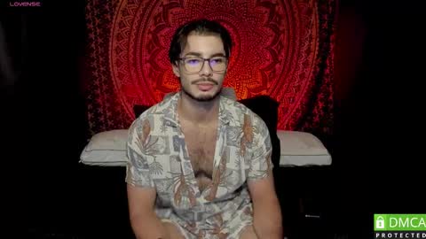 valentin_hoffman online show from March 18, 12:30 pm