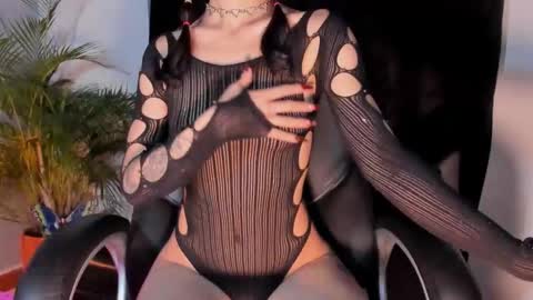 Valentina  Dolls online show from September 11, 7:52 am