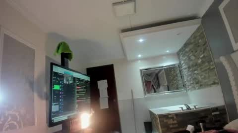 valentina_carter_ online show from May 16, 2:19 am