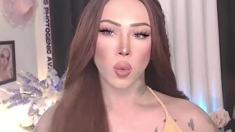 Snapshot of valentina_goddess_tsxxx chatting on March 20, 8:52 am Amanda online show from March 20, 8:52 am
