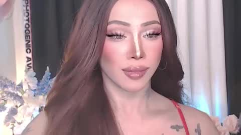 Snapshot of valentina_goddess_tsxxx chatting on March 24, 11:15 am Amanda online show from March 24, 11:15 am
