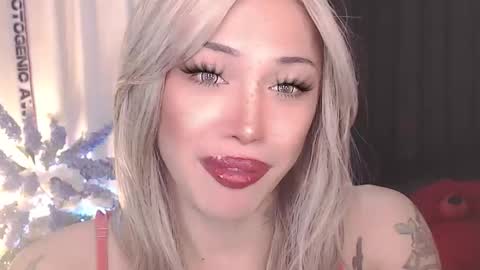 Snapshot of valentina_goddess_tsxxx chatting on April 3, 1:36 am Amanda online show from April 3, 1:36 am