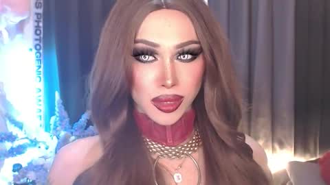 Snapshot of valentina_goddess_tsxxx chatting on April 19, 7:38 pm Amanda online show from April 19, 7:38 pm